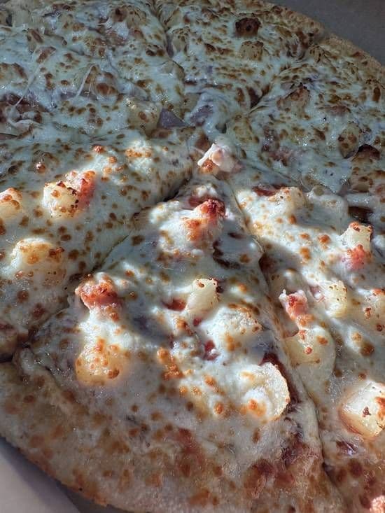 Tropical Hawaiian Pizza
