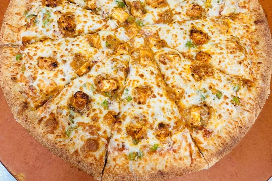 Butter Chicken Pizza